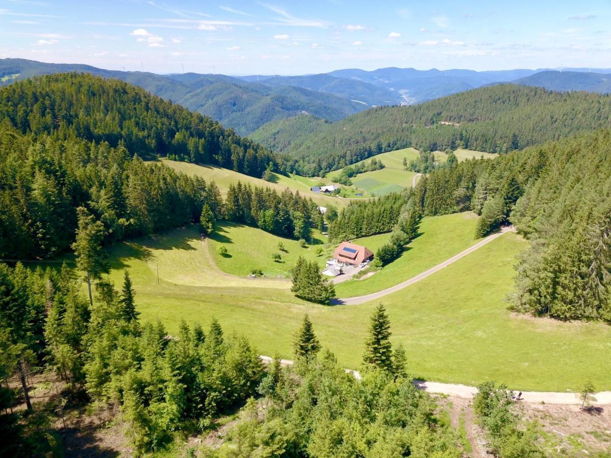 Ferienwohnung Zur Bierliebe - Mit Toller Aussicht Im Herzen Des Schwarzwaldes ฮอร์นแบร์ก ภายนอก รูปภาพ